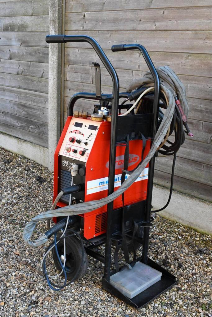 Fronius magic wave 2000 AC/DC TIG lasapparaat, Doe-het-zelf en Bouw, Gereedschap | Lasapparaten, Gebruikt, Tig, 150 tot 250 ampère