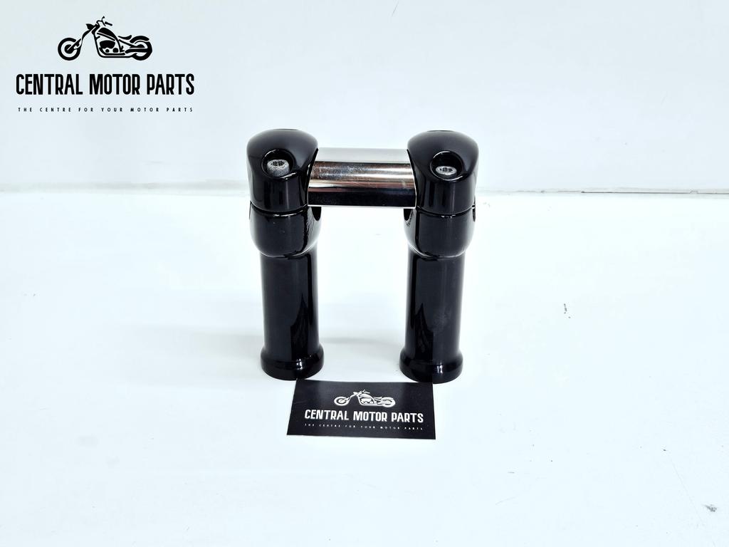 Élévateur Fat Bar de 1,25 pouce entièrement noir, Motos, Pièces | Harley-Davidson, Utilisé, Enlèvement ou Envoi