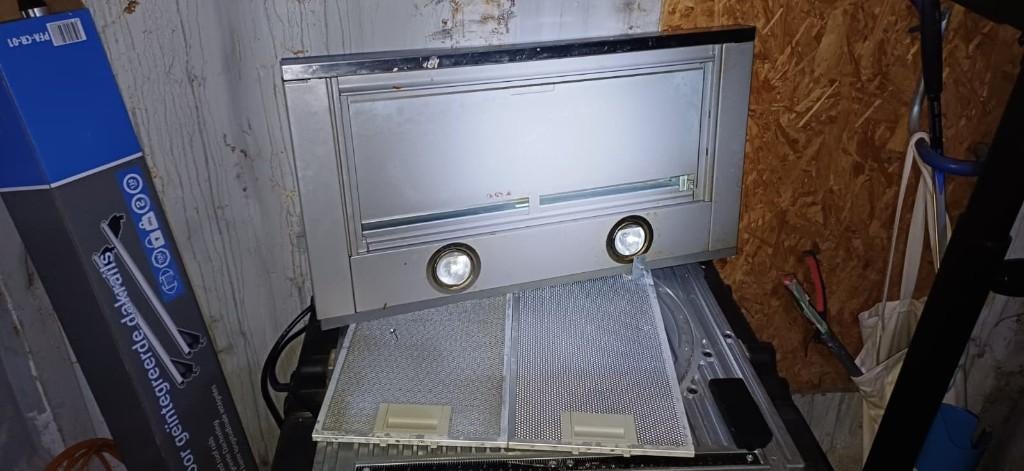 Dampkap inbouw Bosch, Ophalen, Gebruikt, Inbouw, Vlakschermkap