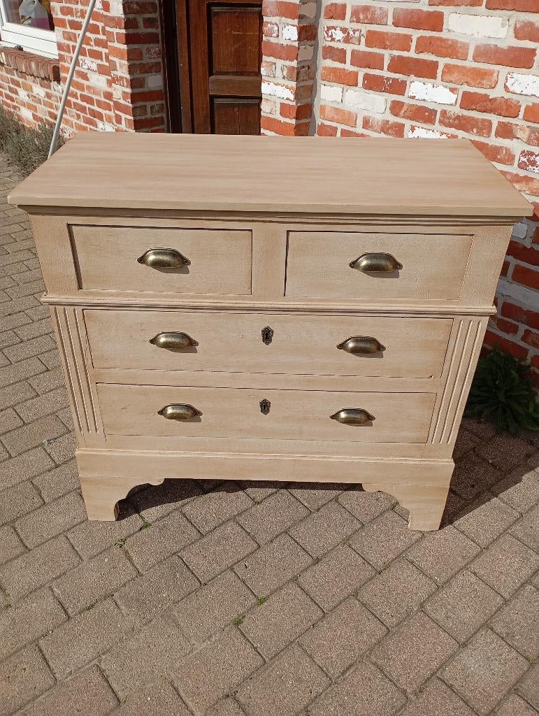 Commode, Enlèvement, Chêne