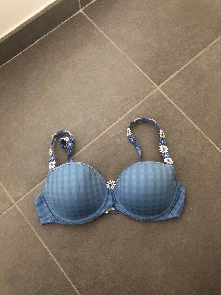 Marie Jo, 85B, Ophalen of Verzenden