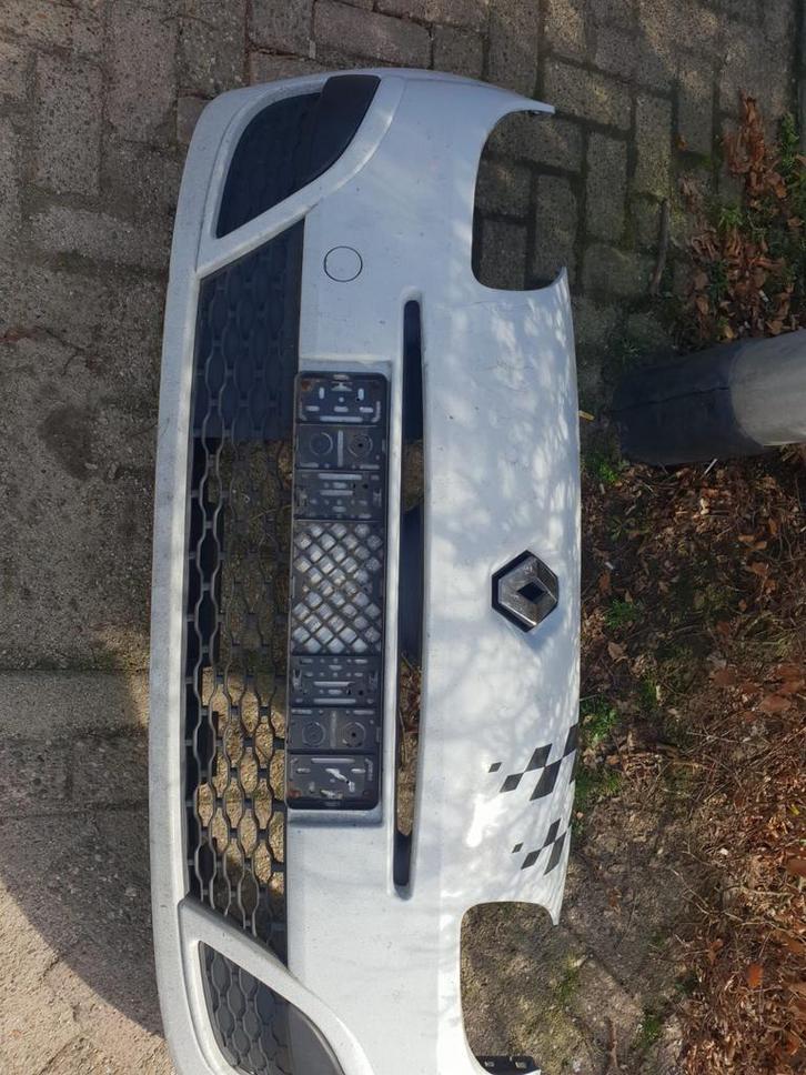 RENAULT TWINGO VOORBUMPER BJ 2008 TOT 2011, Auto-onderdelen, Carrosserie, Bumper, Renault, Voor, Gebruikt, Ophalen of Verzenden