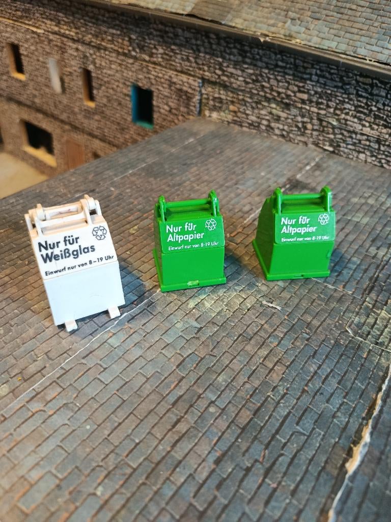 Lot de 3 containers (Gratuit à l'achat de min 15€ ), Hobby & Loisirs créatifs, Voitures miniatures | 1:32, Enlèvement ou Envoi