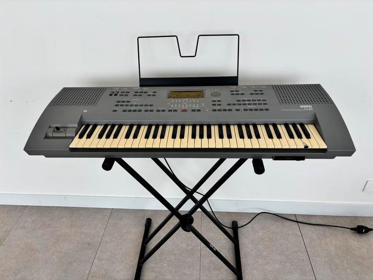 Korg iS40 keyboard – werkend + statief + accessoires, Musique & Instruments, Claviers, Utilisé, Korg, Enlèvement