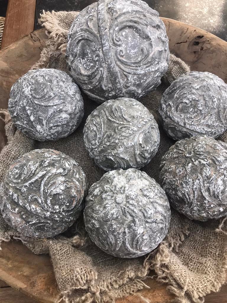 7 stuks stenen bollen, Ophalen of Verzenden, Zo goed als nieuw