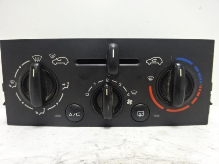 Kachel Bedieningspaneel van een Peugeot 207, Auto-onderdelen, Dashboard en Schakelaars, Peugeot, Gebruikt, 3 maanden garantie