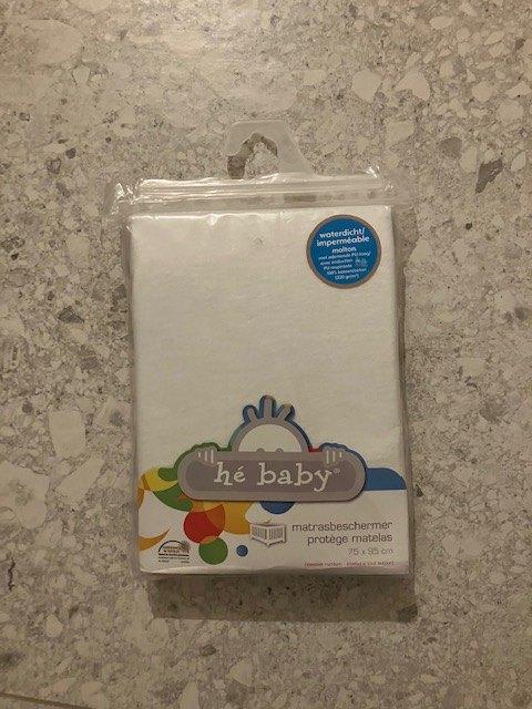 Waterdichte matrasbeschermer, Kinderen en Baby's, Ophalen, Jongetje of Meisje, Nieuw, Wit
