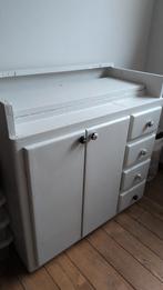 Bureau of ververstafel en kast, Enlèvement