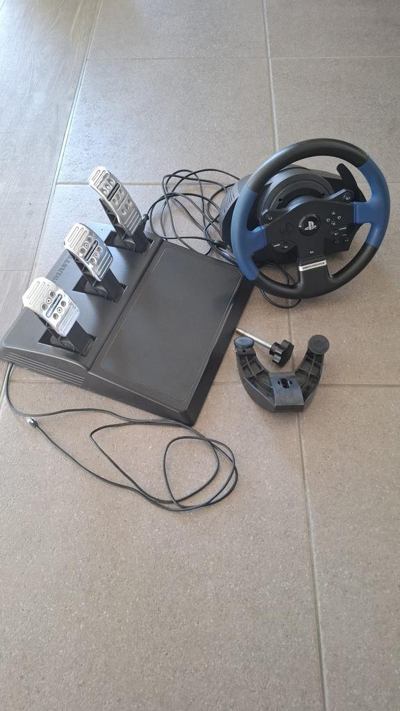 Thrustmaster T150 pro stuur + pedalen, Ophalen, Gebruikt