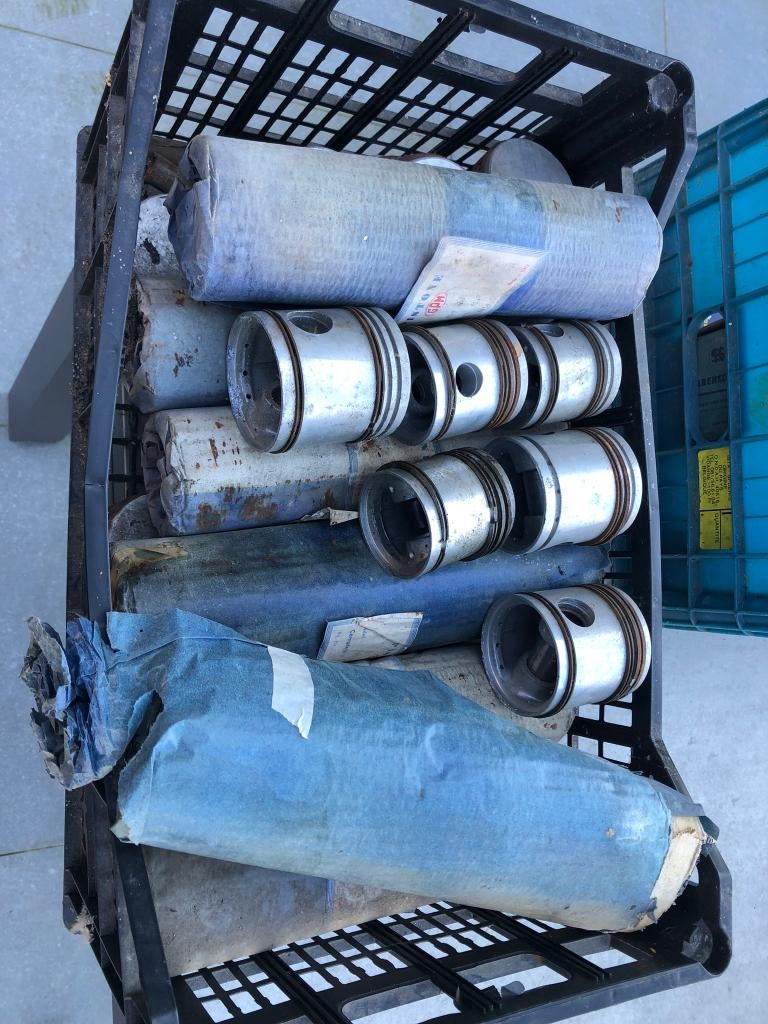 PISTONS NEUFS FIAT 500 ET 600, Particulier, Te koop, Fiat