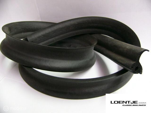 Motorkaprubber BMW 02-serie E6/ E10/ 114 ('74-'77) nieuw, Autos : Pièces & Accessoires, Neuf, Enlèvement ou Envoi, BMW, BMW