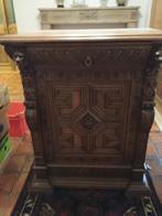 eikenhouten kastje in Vlaamse renaissance-stijl ca 1900, Ophalen