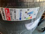 4 pneus KUMHO neufs Ecsta HS52 235/45 ZR17 97W XL, Autos : Pièces & Accessoires, Pneus & Jantes, Neuf, Véhicule de tourisme, Pneus été