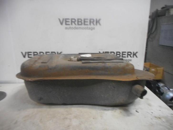 RESERVOIR Renault 19 Phase II / III (B / C53), Autos : Pièces & Accessoires, Systèmes à carburant, Renault, Utilisé