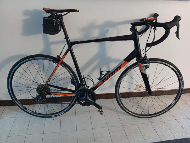 Koers fietsen in goed staan, Fietsen en Brommers, Fietsen | Racefietsen, Giant, Ophalen