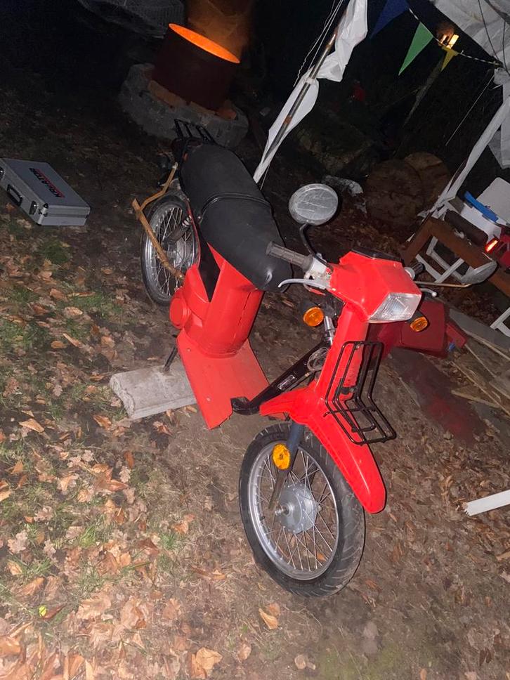 Honda scoopy sh50, Fietsen en Brommers, Brommers | Honda, Gebruikt, Ophalen