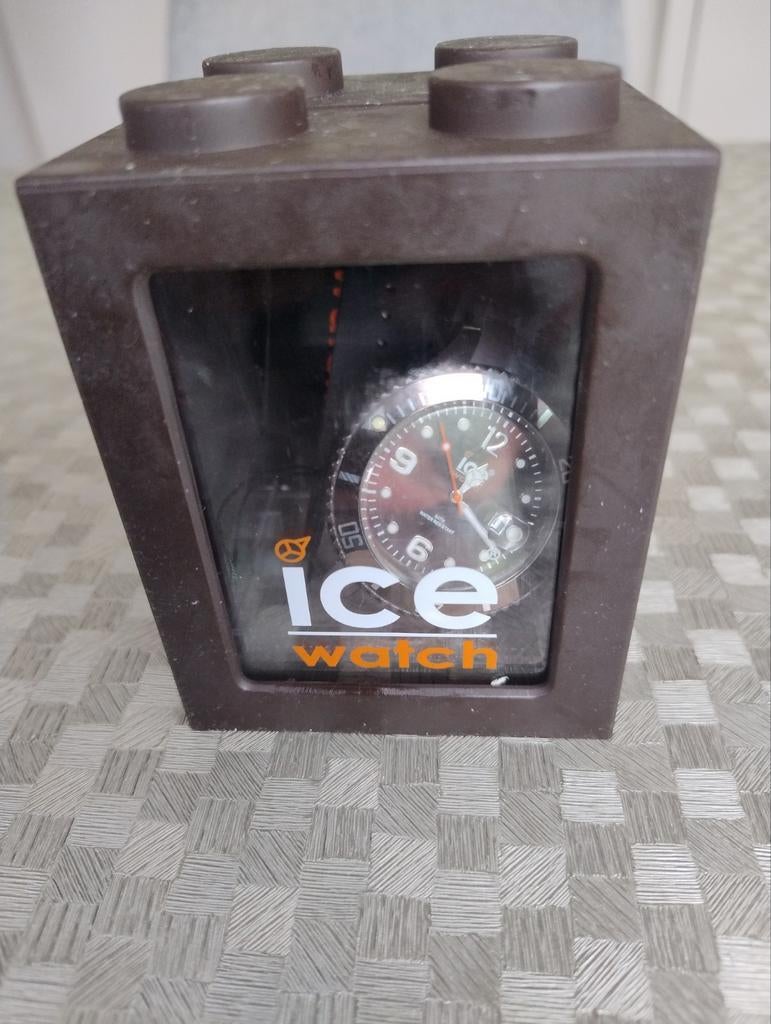 ICE watch, Verzamelen, Ophalen