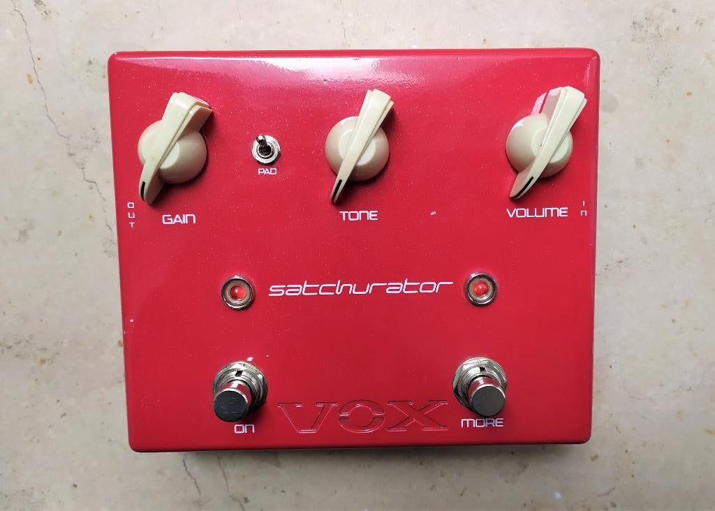Vox Satchurator, Musique & Instruments, Effets, Utilisé, Distortion, Overdrive ou Fuzz, Volume, Enlèvement ou Envoi