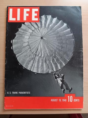 Us ww2 LIFE TRAINS PARACHUTISTS beschikbaar voor biedingen