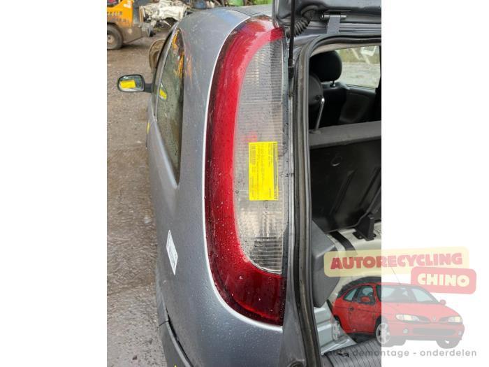 Achterlicht links van een Opel Corsa, Auto-onderdelen, Verlichting, Opel, Gebruikt, 3 maanden garantie, Ophalen of Verzenden