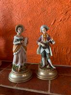 2 porselijnen beeldjes, Antiek en Kunst, Ophalen