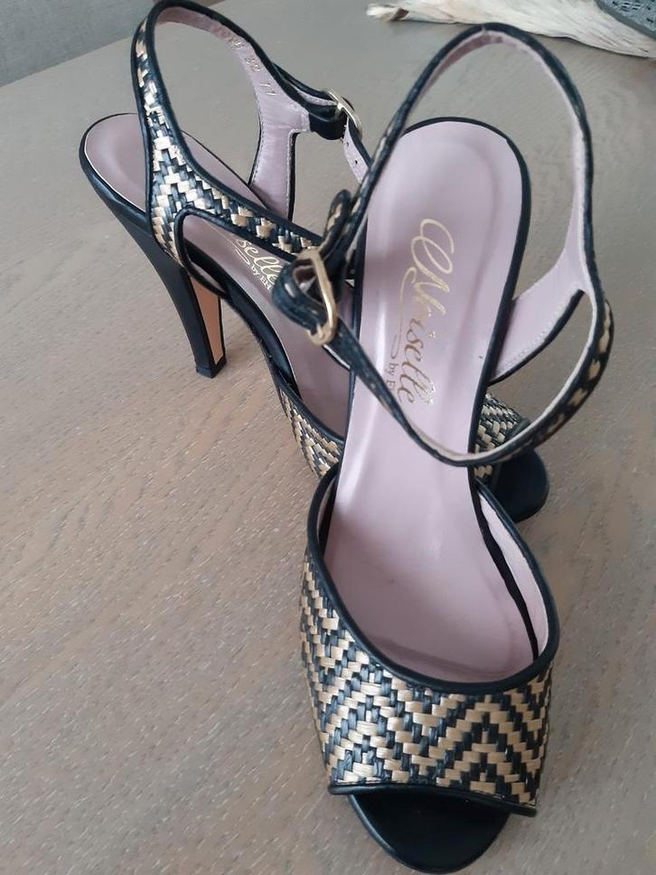 Pumps " Noiselle " by EH Maat 37., Kleding | Dames, Schoenen, Zo goed als nieuw, Pumps, Blauw, Ophalen of Verzenden