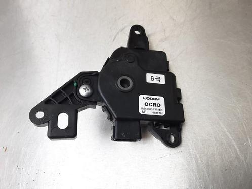 KACHELSTELMOTOR Kia Niro I (DE) (D267CWFAB01), Auto-onderdelen, Airco en Verwarming, Kia, Gebruikt