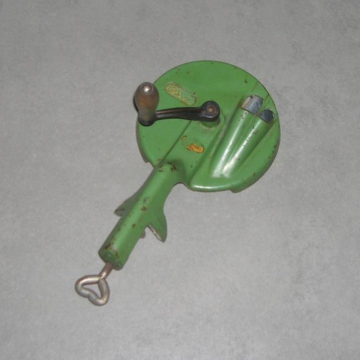Vintage PEDE bonensnijder, Antiek en Kunst, Antiek | Keukengerei, Ophalen of Verzenden