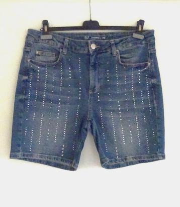 Nieuwe (€34,99) short MS Mode. Maat 44 beschikbaar voor biedingen