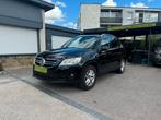 VOLKSWAGEN TIGUAN * HIGHLINE * 1.4TSI * GPS * AUT AIRCO *, Auto's, Voorwielaandrijving, 4 cilinders, Zwart, Leder