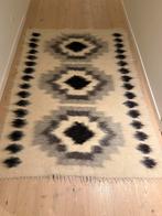Wollen tapijt 210 op 150cm, Huis en Inrichting, Ophalen, Zo goed als nieuw