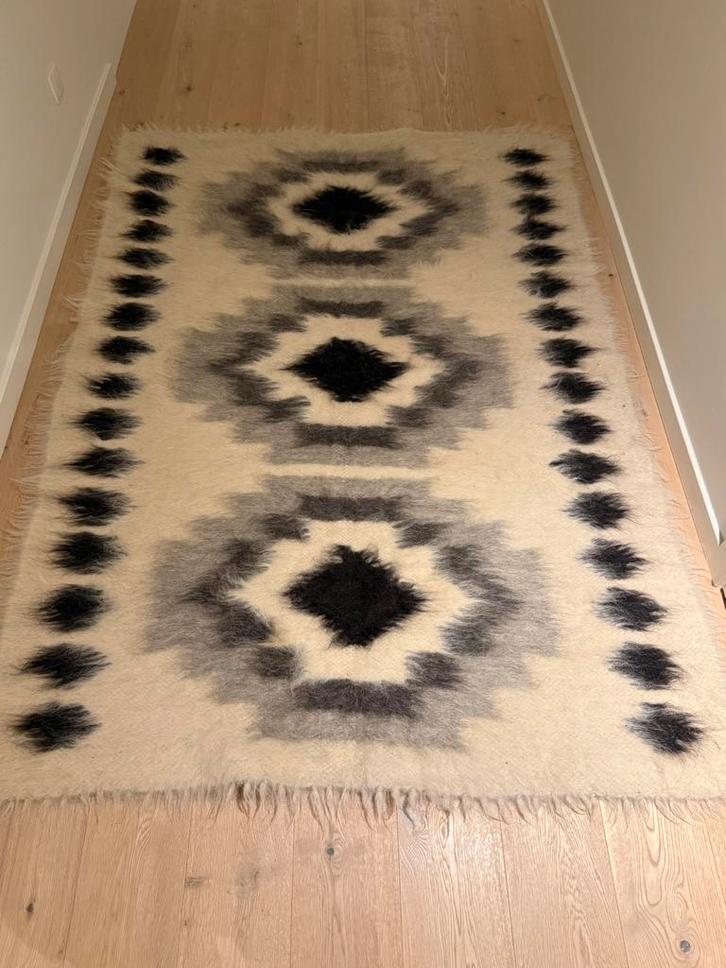 Wollen tapijt 210 op 150cm, Huis en Inrichting, Stoffering | Tapijten en Vloerkleden, Zo goed als nieuw, Ophalen