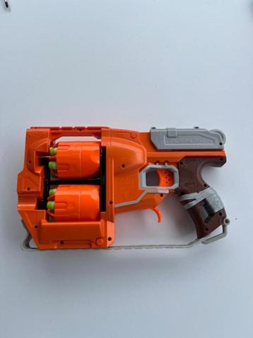 11 speelgoedgeweren (Nerf) met foam pijltjes beschikbaar voor biedingen