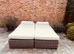 2 zonnebedden van Manutti, Tuin en Terras, Ligbedden, Ophalen, Zo goed als nieuw, Kunststof