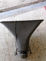 Haut-parleur diffusant une course cycliste en wagon balai, Envoi, Utilisé