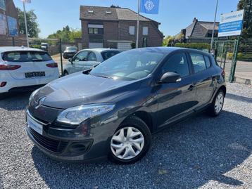 Renault Megane 1.6 benzine, maar 33.000 km, Airco + Garantie beschikbaar voor biedingen
