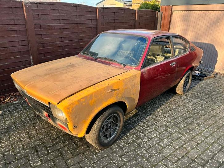 Opel Kadett C Coupé 1.9 GTE d'origine complète, Autos, Oldtimers & Ancêtres, Particulier, Opel, Noir, Noir, Tissu, Enlèvement
