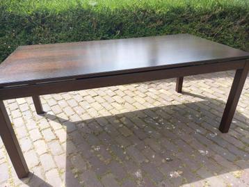 tafel voor eetkamer, 8 personen beschikbaar voor biedingen