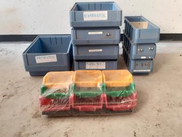 Opbergbakjes beschikbaar voor biedingen