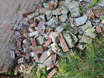 gratis steenpuin/bakstenen beschikbaar voor biedingen