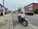 Te koop: Vespa Primavera 50cc (B) 4V4T (2014) – 28.000 km, Fietsen en Brommers, Ophalen