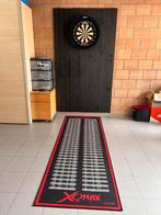 Compleet darts set met achtergrond en mat, Ophalen, Zo goed als nieuw