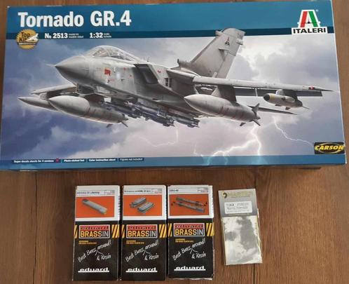 Tornado GR4 1/32 Italics + armes en résine, Hobby & Loisirs créatifs, Modélisme | Avions & Hélicoptères, Neuf, Avion, Plus grand que 1:72