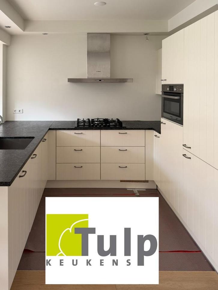 Tulp Keukens, landelijke L keuken graniet werkblad 320 x 227, Huis en Inrichting, Keuken | Complete keukens, Hoekkeuken, Crème