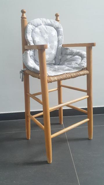 Baby – Eetstoel / Speelstoel voor aan tafel beschikbaar voor biedingen