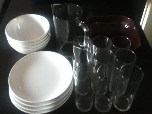 Lot de vaisselle blanc et transparent IKEA, Maison & Meubles, Cuisine | Vaisselle, Comme neuf, Service complet, Uni, Céramique