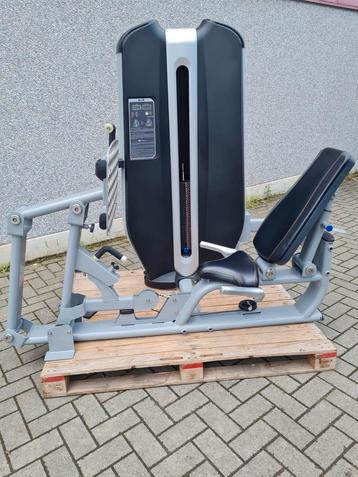 VPS leg press perfecte staat fitness beschikbaar voor biedingen