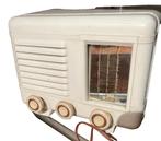 Radio ancienne a tube des années 40. boitier Plaskon, Antiquités & Art, Enlèvement
