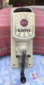 oude muur koffiemolen Douwe Egberts in werkende staat, Ophalen of Verzenden