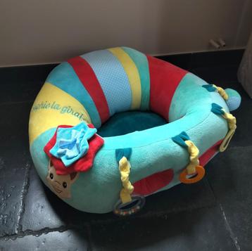 Sophie de giraf Seat & Play - Babystoel met activiteiten beschikbaar voor biedingen